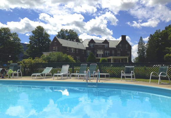 pool wilburton inn